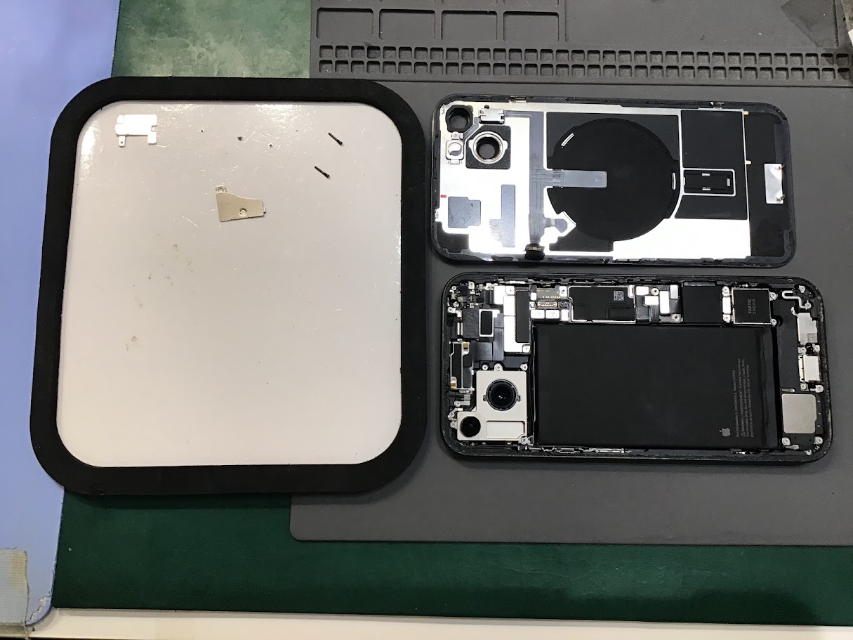 iPhone15Plusならデータそのまま修理可能なスマホ修理工房セレオ甲府店へ！
